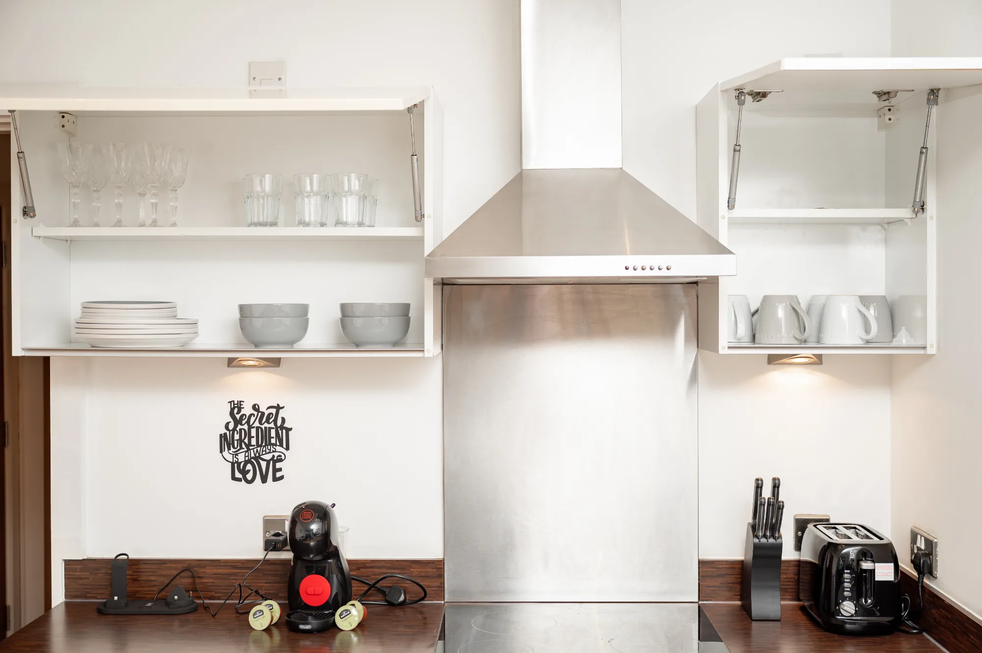 Fully equipped kitchen in contractor accommodation Leeds